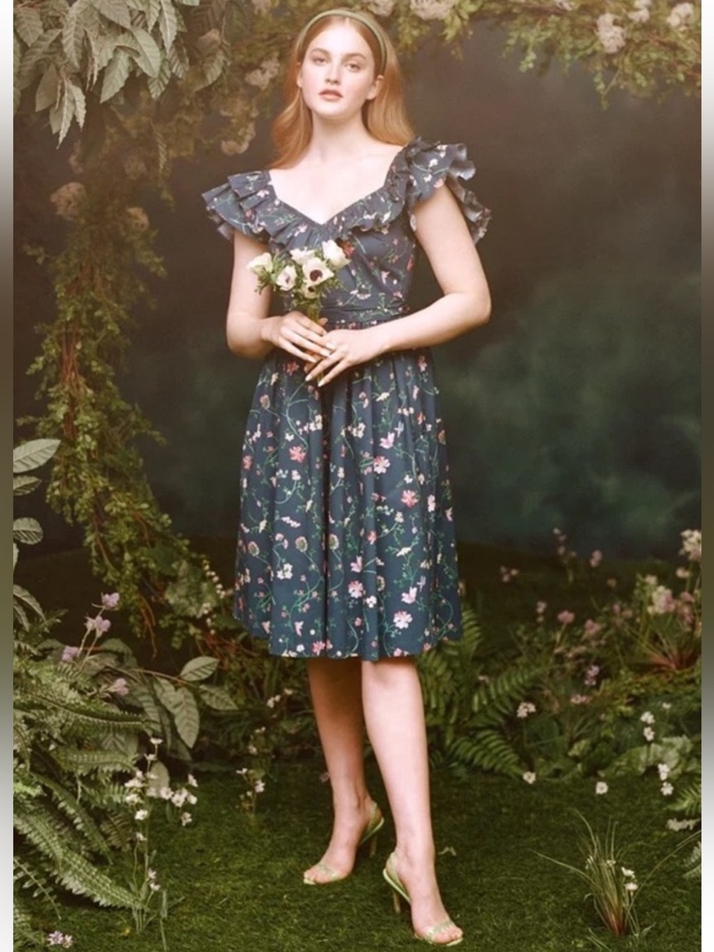 Hill House Ava Nap Midi Dress in Moody Floral Ruffle Neckline Tie Waist Small